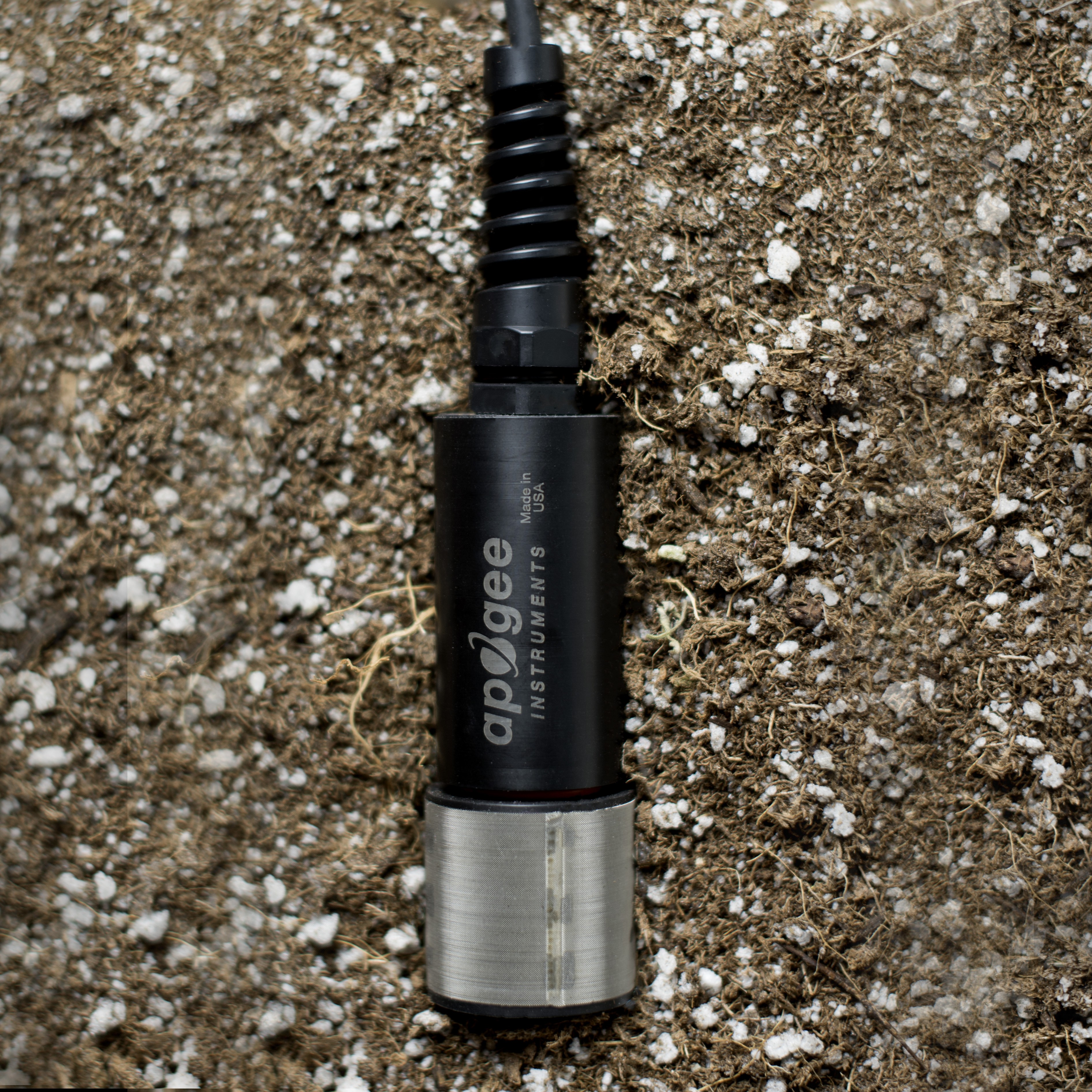 SO-110 oxygen sensor with a diffuser head.